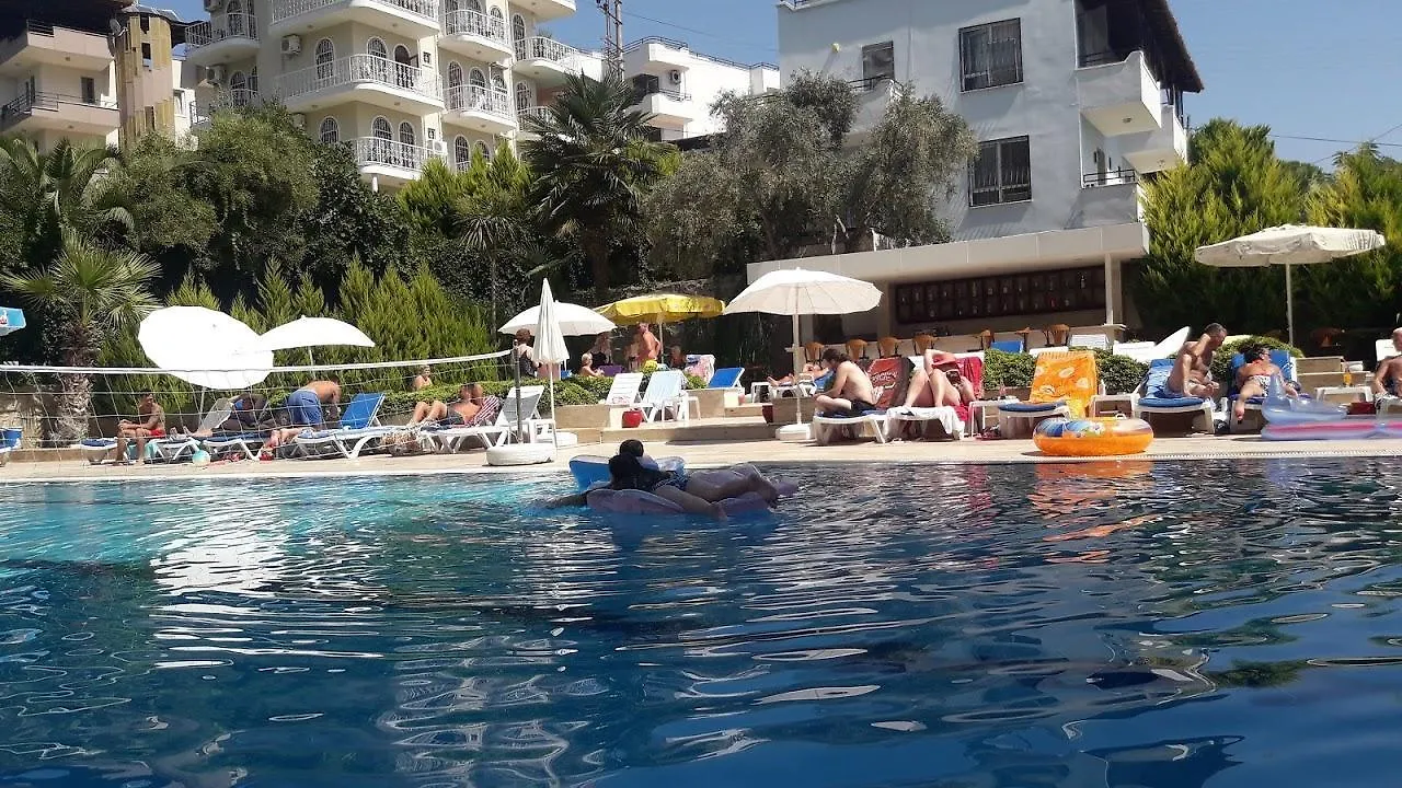 Tuntas Family Suites Kuşadası 4*,  Turkije