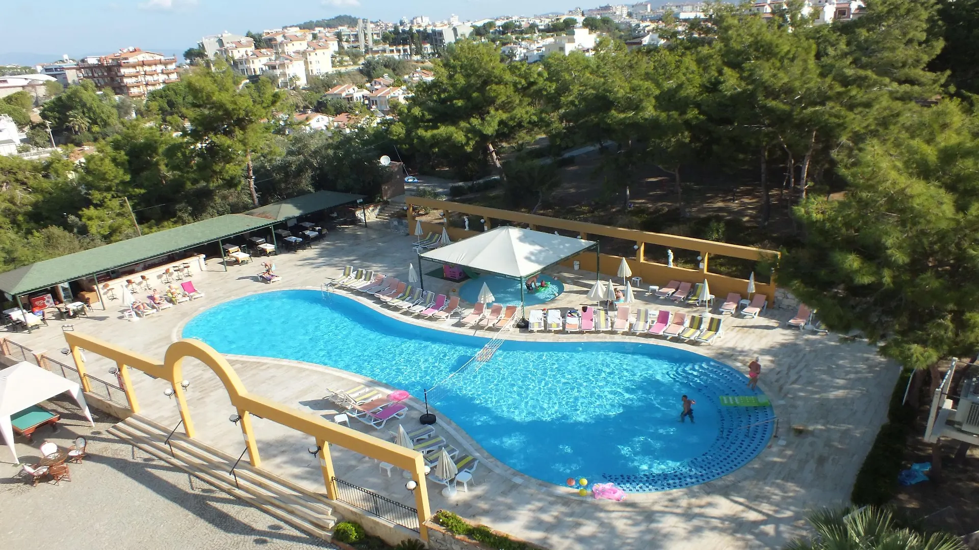 Tuntas Family Suites Kusadasi Aparthotel